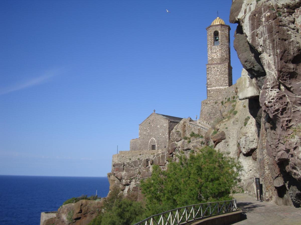 Mi Casa El Mar! Grazioso Attico 400 Mt Alla Spiaggia E Al Centro Castelsardo Exterior photo